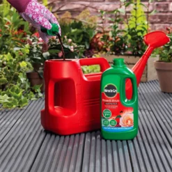 Miracle-Gro Rose & Shrub Concentrated Liquid Plant Food - 1L 6 Miracle-Gro Rose & Shrub Concentrated Liquid Plant Food - 1L -Garden Furniture Store 12809393 2024833217977477