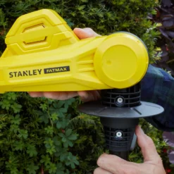 STANLEY FATMAX V20 18V Cordless Pole Hedge Trimmer 45cm (Sfmcph845M1-Gb) 16 STANLEY FATMAX V20 18V Cordless Pole Hedge Trimmer 45cm (Sfmcph845M1-Gb) -Garden Furniture Store 12882305 1434843590343713