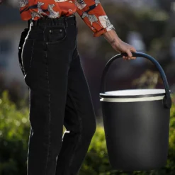 Keter GoBar Outdoor Ice Cooler Table Garden Furniture - Dark Grey / Cream -Garden Furniture Store 13412933 1934910901720378