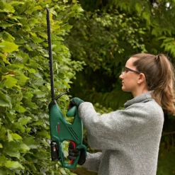 Bosch EasyHedgeCut 18-45 Hedge Trimmer -Garden Furniture Store 13496928 3844961768831319