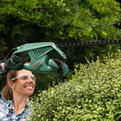 Bosch EasyHedgeCut 55-16 Hedge Trimmer 10 Bosch EasyHedgeCut 55-16 Hedge Trimmer -Garden Furniture Store 13496929 1734931199958020